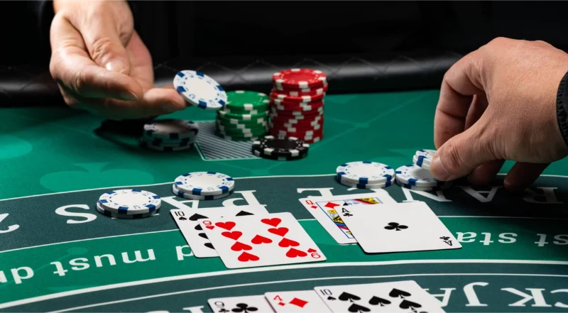 Compare Blackjack With Roulette in terms of winning rate